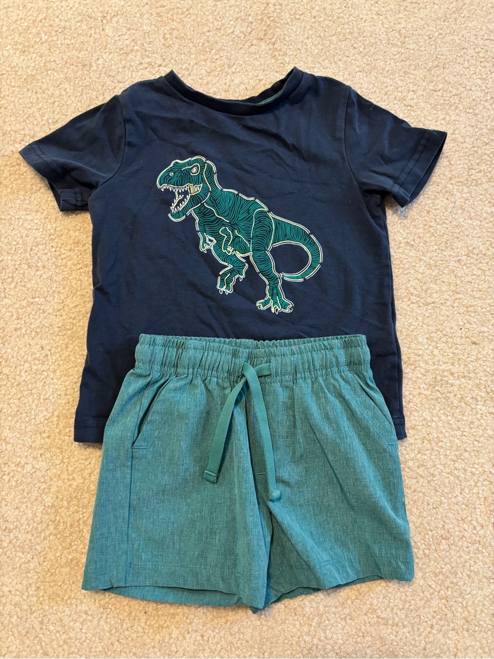 Tommy Bahama Navy & Green Dinosaur Shirt Shorts Set Size 18 Months
